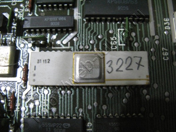 Процессор: КМ1810ВМ88 (аналог Intel 8088) установленный в ПЭВМ "Поиск", альбом Из истории компьютерной техники.