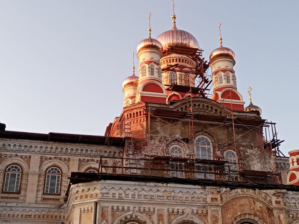 Церковь покрова пресвятой богородицы дербент фото. Храм Покрова Тулун. Тулун Церковь Покрова Пресвятой Богородицы. Храм в Тулуне Иркутская область.