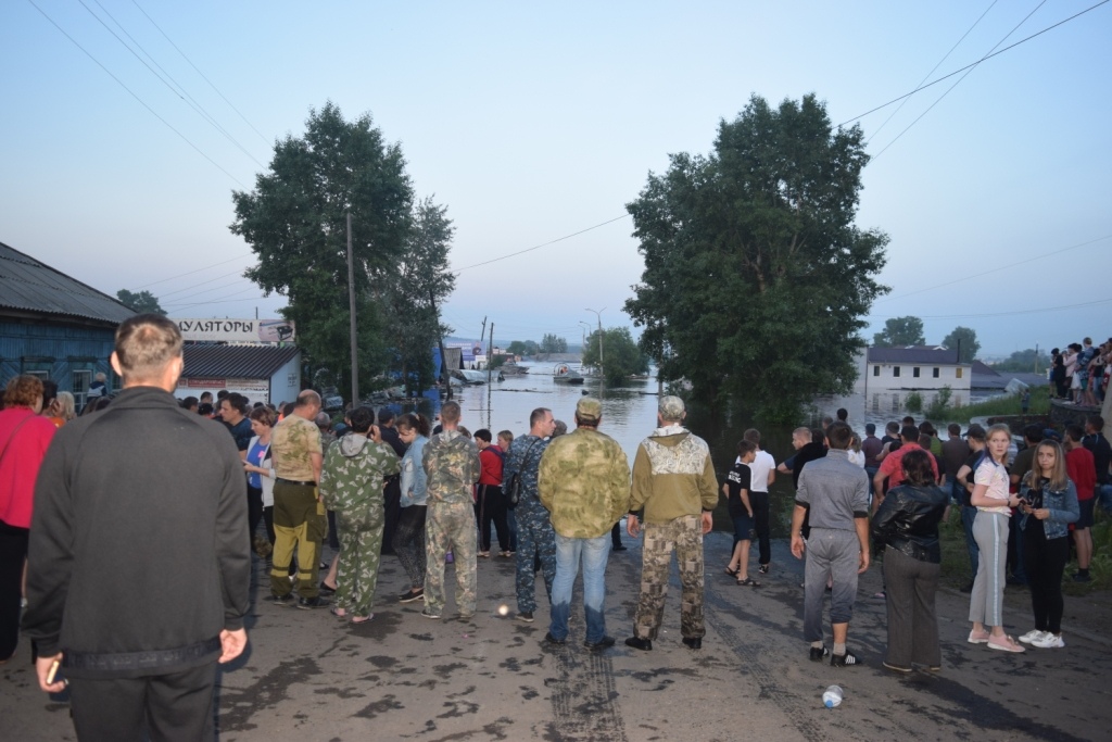 Погода тулун точно. Город Тулун наводнение 2019. Тулун потоп 2020. Наводнение Тулун 2020. Наводнение Тулун июнь 2019.